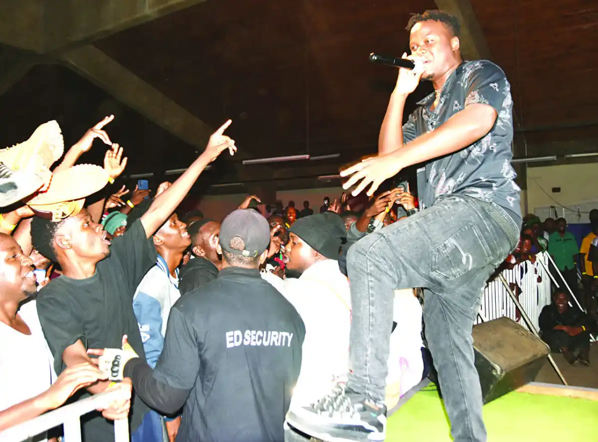 Artists groove with students at BT gig-Malawi Musik